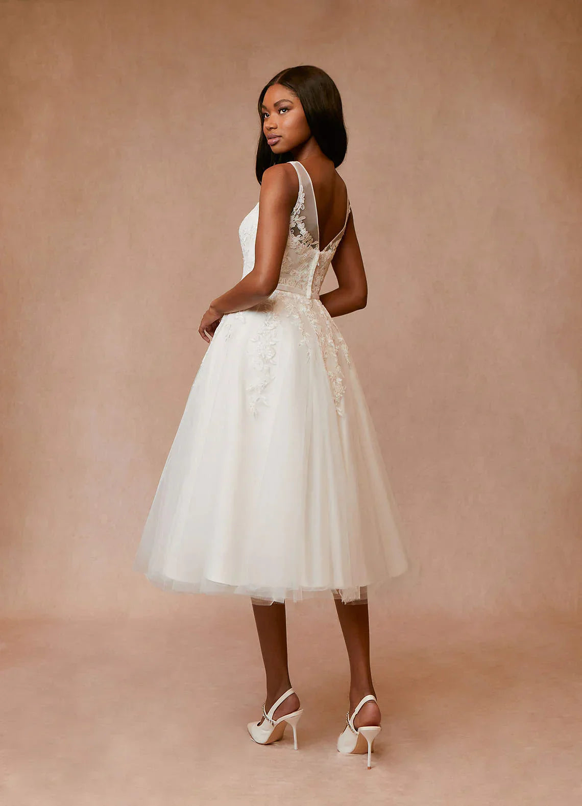 Diamond White A-Line V-Neck lace Satin Dress